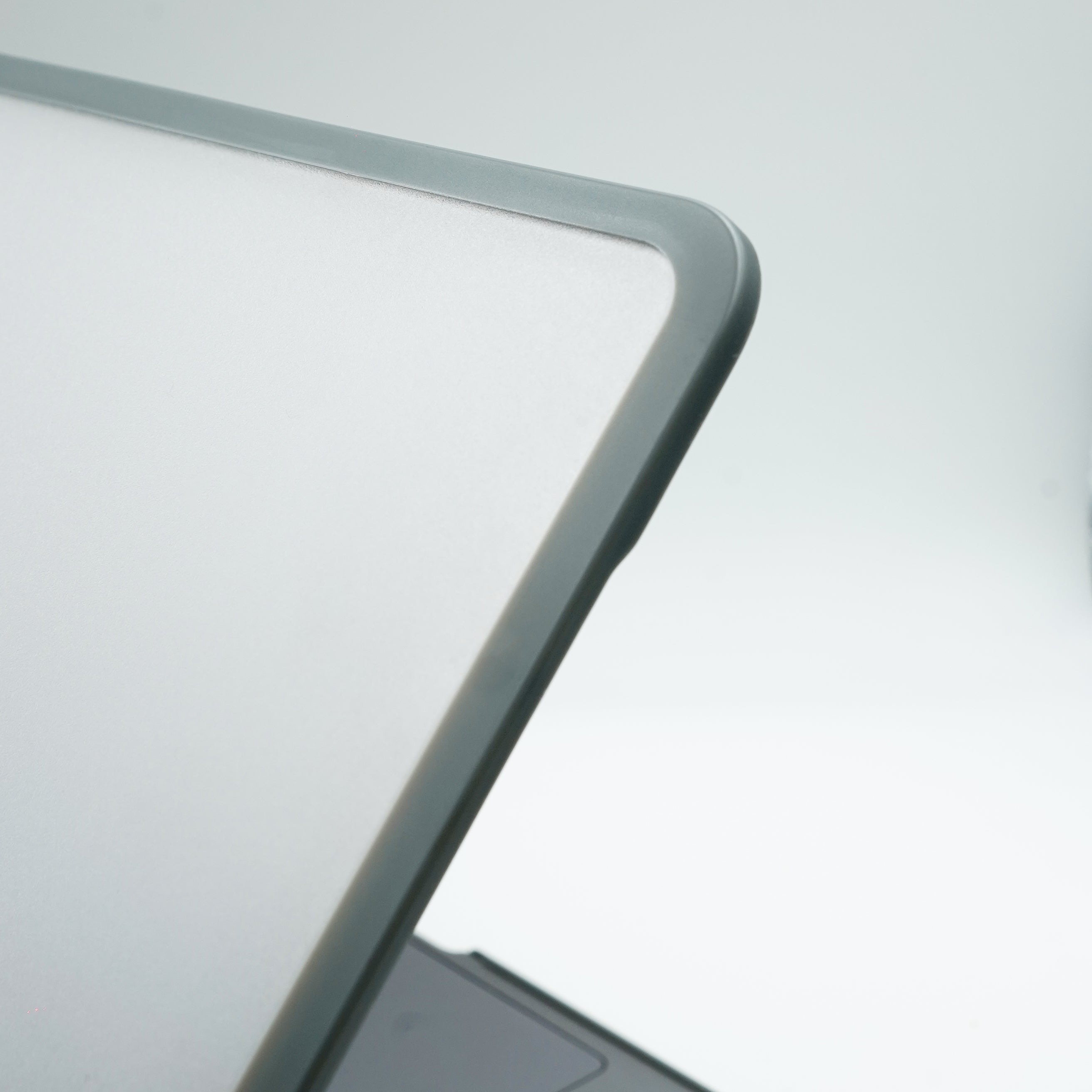 Armov MacBook Grigio & Clear